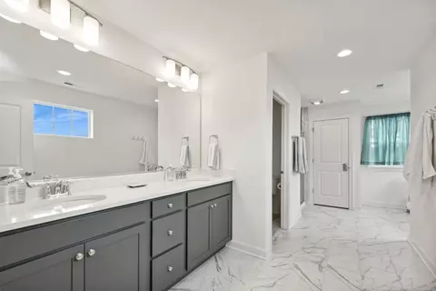 Entry Way - 2708 Harbor, Delavan, WI 53115 photo 1 of 6