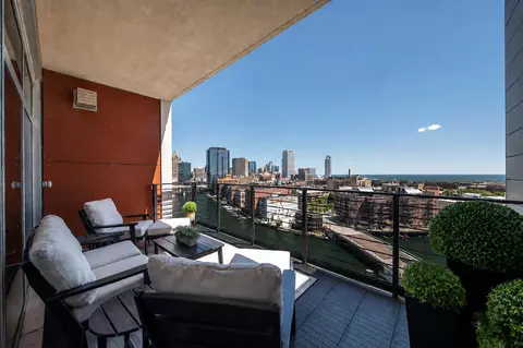 106 W Seeboth #1204, Milwaukee, WI 53204