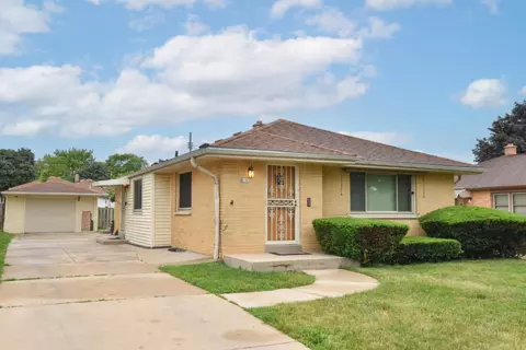8103 W Potomac, Milwaukee, WI 53218
