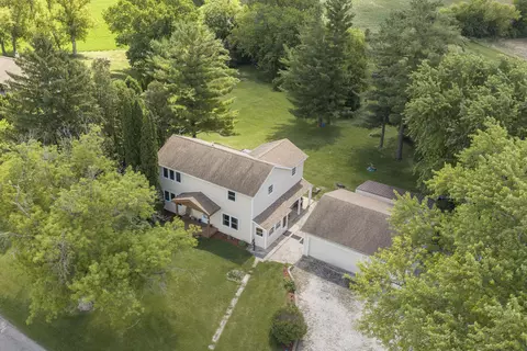 5651 Honey Crk, East Troy, WI 53120