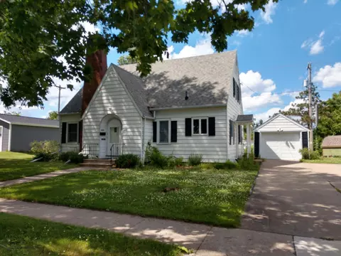 528 Hillcrest, Viroqua, WI 54665