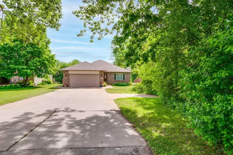 10059 Sheridan, Pleasant Prairie, WI 53158