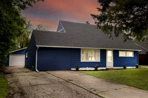 6908 W Allerton, Greenfield, WI 53220