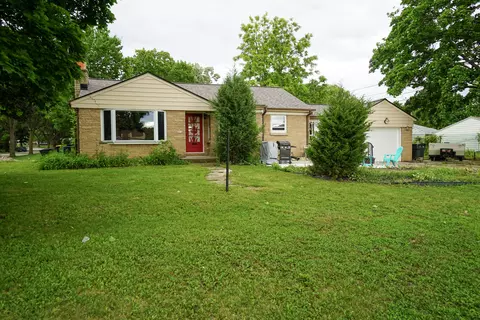 2914 S 76th, West Allis, WI 53219