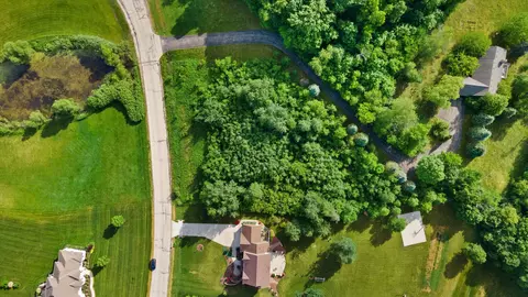 s63w22755 Garrett, Vernon, WI 53189