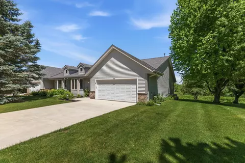 2924 Valley, West Bend, WI 53095