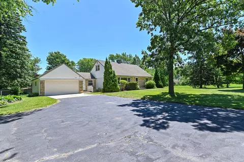 w156n8008 Pilgrim, Menomonee Falls, WI 53051