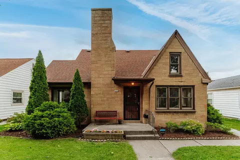 3450 N 89th, Milwaukee, WI 53222