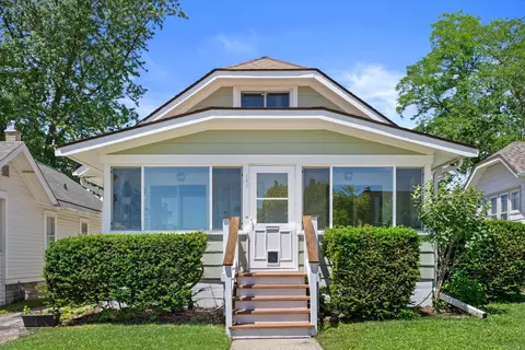 140 S Hartwell, Waukesha, WI 53186