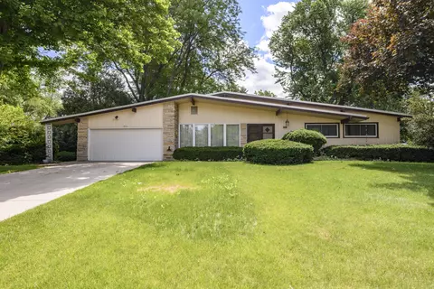 8954 N Silver Brk, Brown Deer, WI 53223