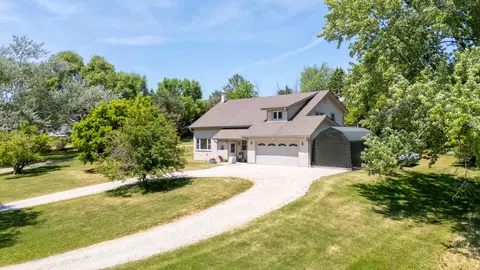 n128w17358 Holy Hl, Germantown, WI 53022