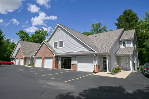 424 W Grand #2, Port Washington, WI 53074