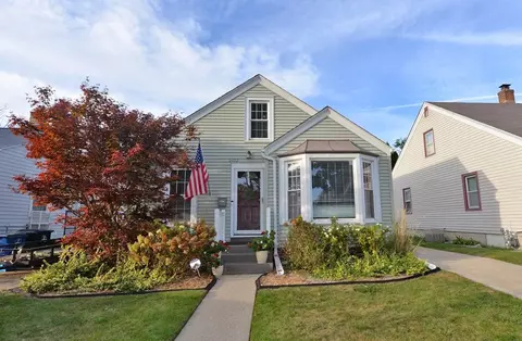 2422 Olive, Racine, WI 53403