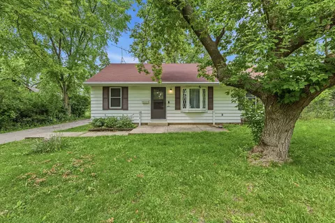 2514 W Ramsey, Milwaukee, WI 53221