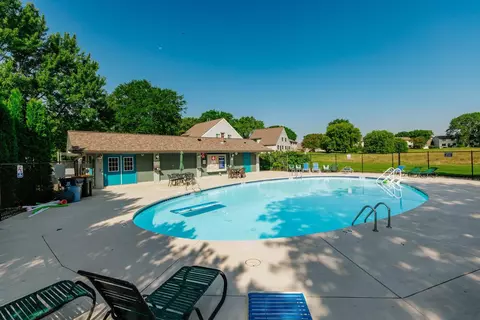 7365 S Delaine, Oak Creek, WI 53154