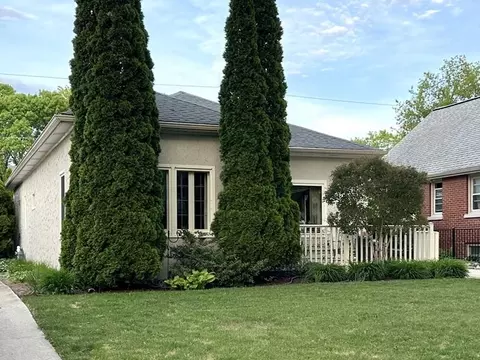 4920 N Newhall, Whitefish Bay, WI 53217