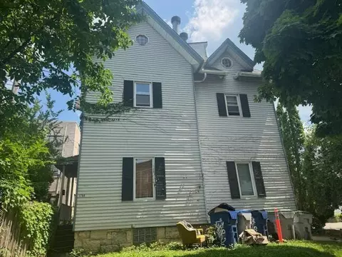 1746 N Cambridge #1750, Milwaukee, WI 53202