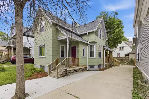 2330 N Hubbard, Milwaukee, WI 53212