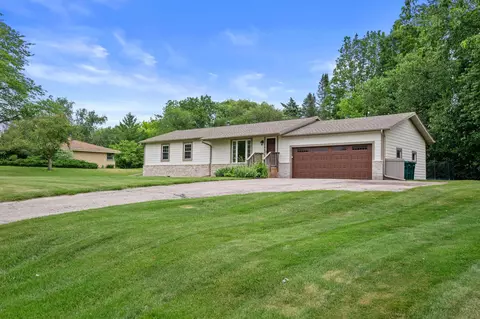 w284n6506 Hawthorne, Merton, WI 53029
