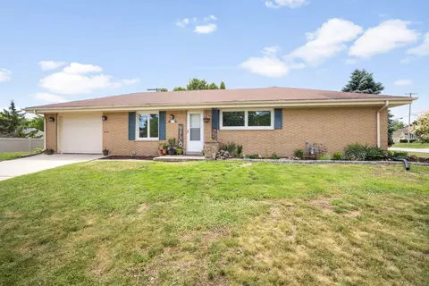 117 W Monroe, Port Washington, WI 53074