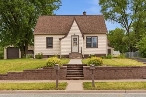 310 9th, Onalaska, WI 54650