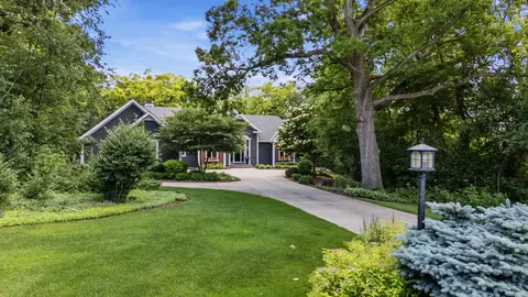 w279n5280 Hanover Hl, Lisbon, WI 53089