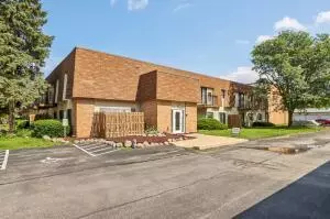 12765 W Hampton #112, Butler, WI 53007