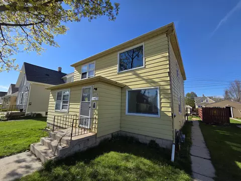 1610 Division, Sheboygan, WI 53083