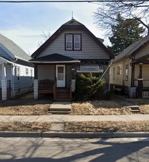 2704 S 20th, Milwaukee, WI 53215