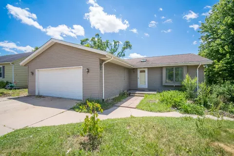 2315-17 Chestnut, West Bend, WI 53095