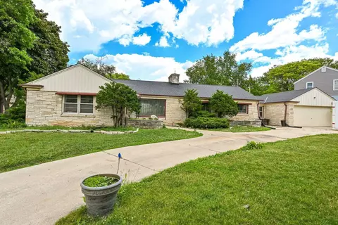 5340 W Melvina, Milwaukee, WI 53216