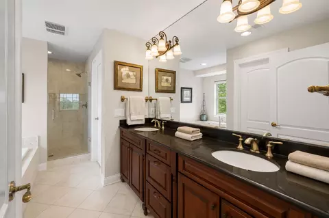 Bath - 642 Eagleton #55-28, Geneva, WI 53147 photo 6 of 12