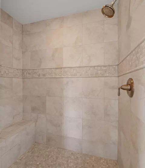 Bath - 642 Eagleton #55-28, Geneva, WI 53147 photo 12 of 12
