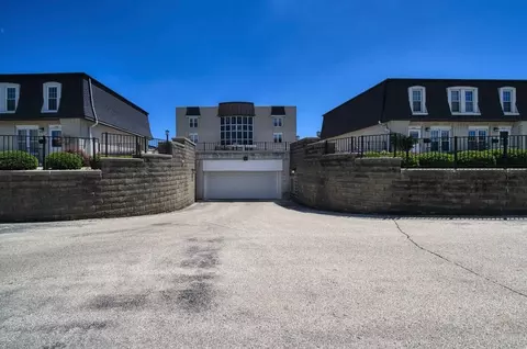 9500 N Green Bay #105, Brown Deer, WI 53209