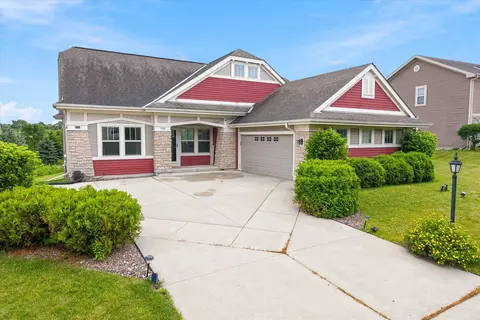 9335 W Mount Zion, Milwaukee, WI 53224