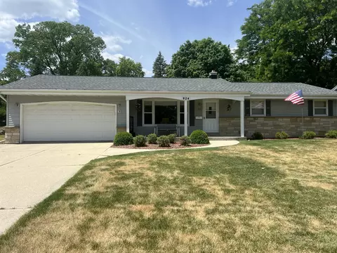 924 N 18th, West Bend, WI 53090