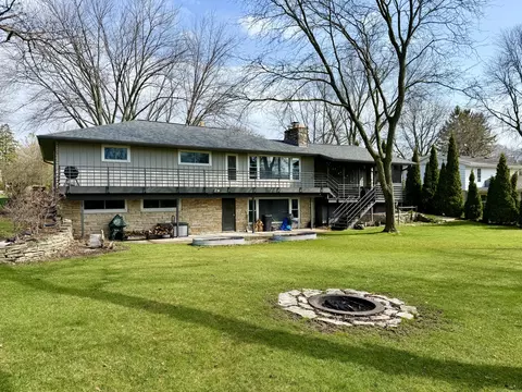 613 Heidel, Thiensville, WI 53092