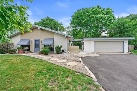 3240 S Hickory, New Berlin, WI 53151