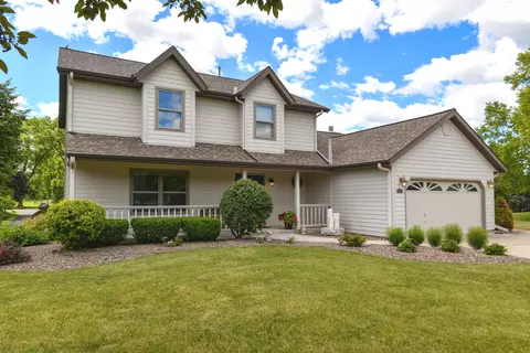 14335 W Meadowshire, New Berlin, WI 53151