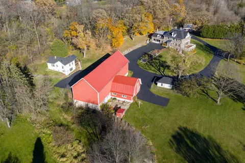 s16w32772 Highway 18, Delafield, WI 53018