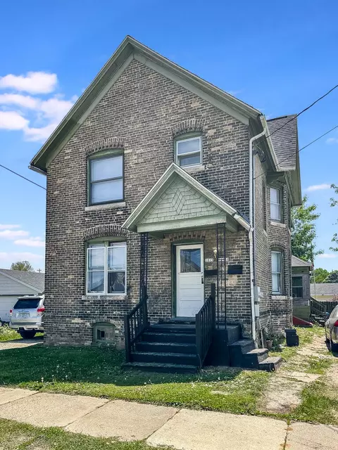 1015 Hamilton, Manitowoc, WI 54220