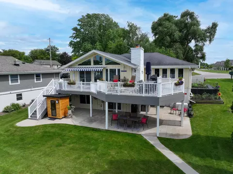 s74w17426 Lake, Muskego, WI 53150