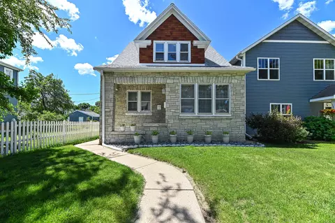 2119 E Holt #A, Milwaukee, WI 53207