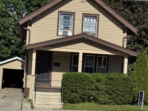 913 S 21st, Manitowoc, WI 54220
