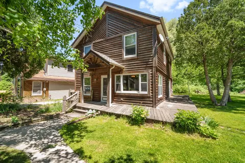 7218 N N Riv, Trenton, WI 53090