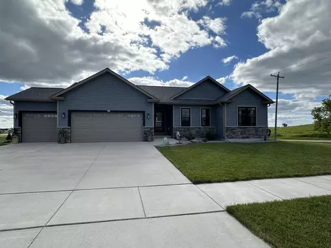 800 Linda, Watertown, WI 53094
