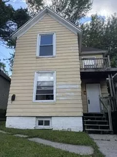 926 Walnut, Racine, WI 53403