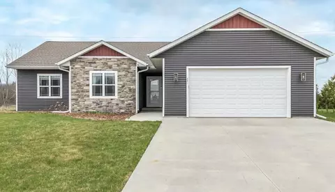 531 Silver Fox, Kewaskum, WI 53040