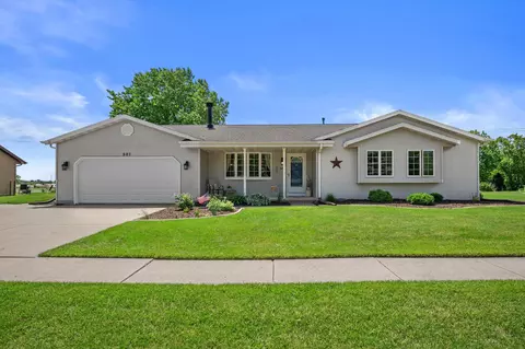 501 Davis, Elkhorn, WI 53121