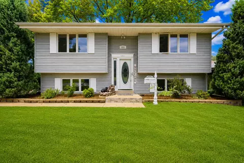 1551 W Goldcrest, Milwaukee, WI 53221
